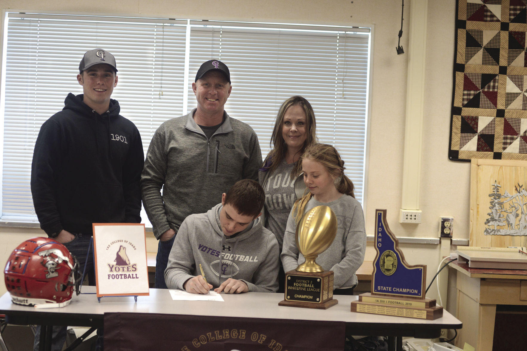 Anderson Signs With C. of I.